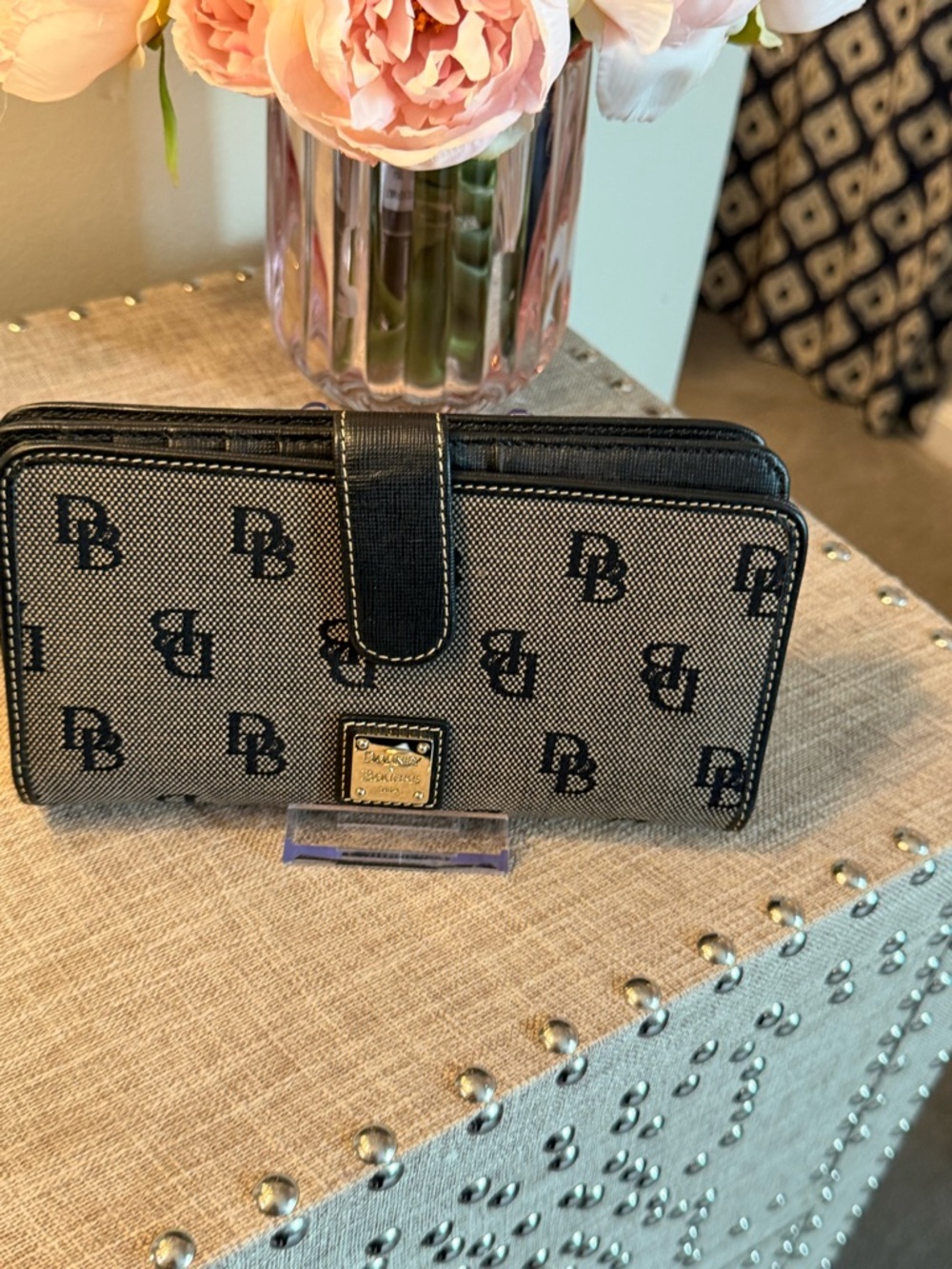 Dooney & Bourke Black Trim on Cream Canvas Signature Wallet